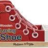 Melissa & Doug Houten Speelgoed - Veterschoen Met EIGEN NAAM - Van Melissa En Doug-GEEF DE NAAM DOOR PER MAAIL