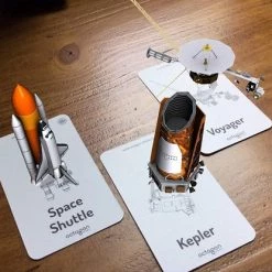 Octagon Studio - Space 4D+ Universum Flash Kaarten STEM -leerzame-spellen Winkel 550x415 7