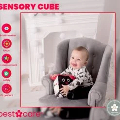 BabySenses For BestCare Contrasterende Sensorische Kubus "Sensu" | Rood-Zwart-Wit | 14x14x14cm | + 0m | Montessori Speelgoed Voor Kinderen | Stoffen Kubus Met Bel | 100% Katoen | Machinewasbaar | EU Product -leerzame-spellen Winkel 550x487 1