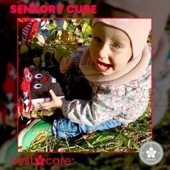 BabySenses For BestCare Contrasterende Sensorische Kubus "Sensu" | Rood-Zwart-Wit | 14x14x14cm | + 0m | Montessori Speelgoed Voor Kinderen | Stoffen Kubus Met Bel | 100% Katoen | Machinewasbaar | EU Product -leerzame-spellen Winkel 550x552 5